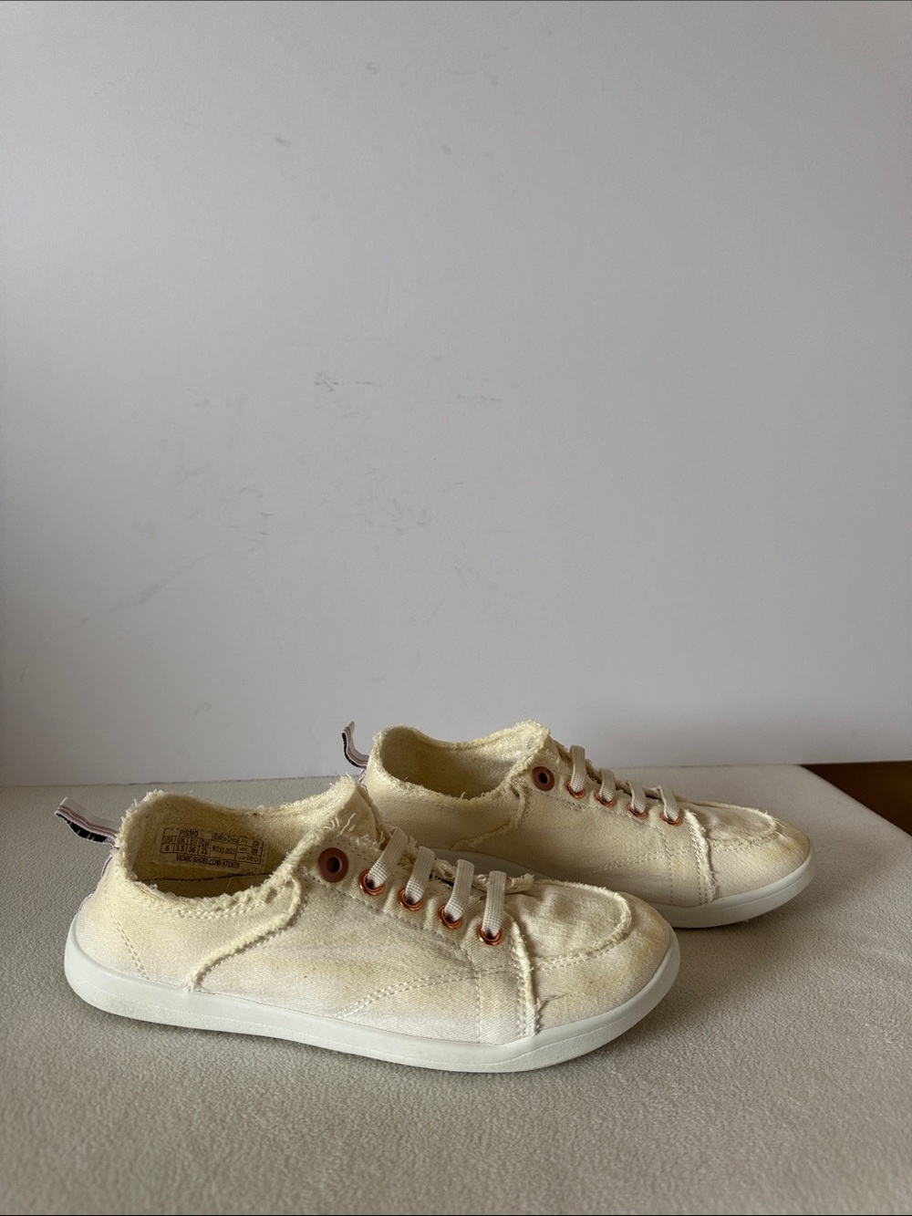 Vionic beach sneakers